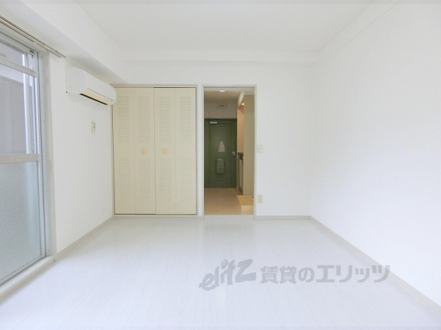 居室・リビング　洋室