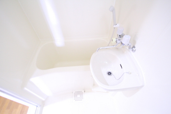 バス・シャワールーム　※別号室の写真です