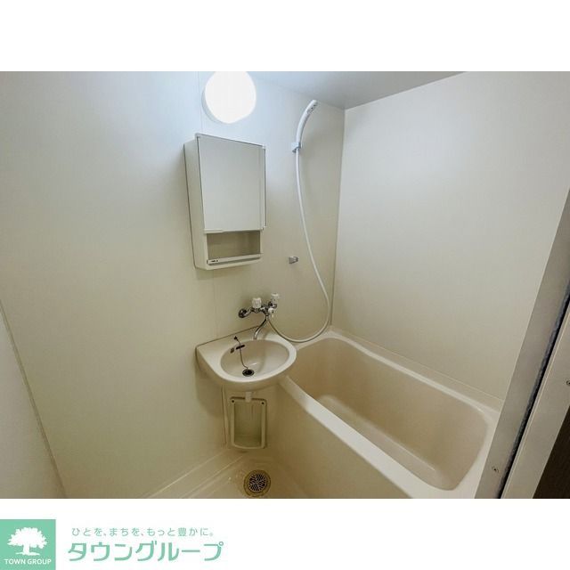 バス・シャワールーム　同タイプ・別部屋