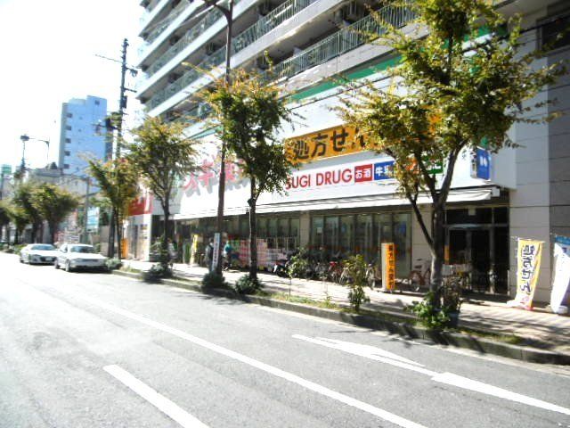 ドラックストア　スギ薬局布施店（ドラッグストア）まで425m