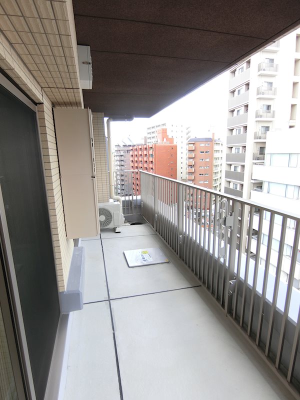 バルコニー　広々としたバルコニーになります。