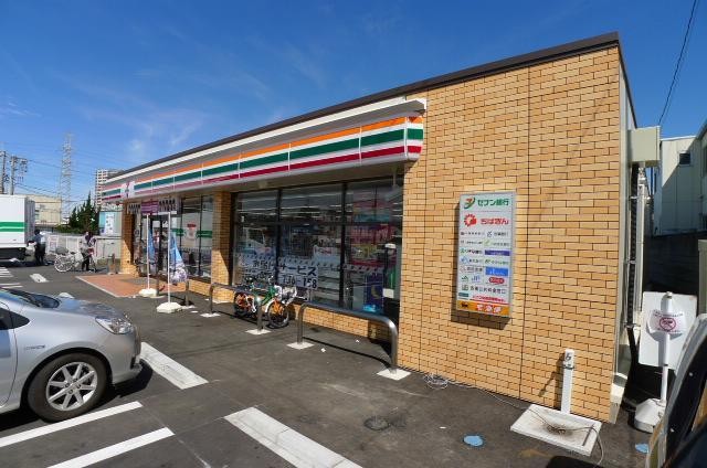 コンビニ　イオン柏セブンイレブン（コンビニ）まで592m
