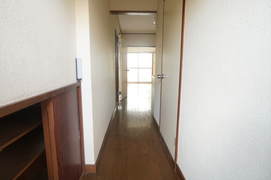 玄関　★お問い合わせはウィンズ千歳烏山まで★