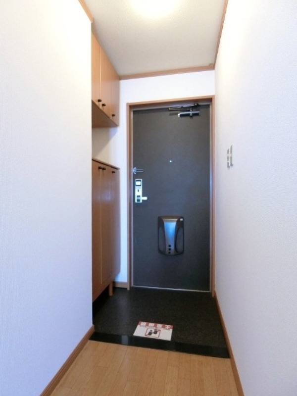玄関　図面と現状に相違がある場合には現状を優先