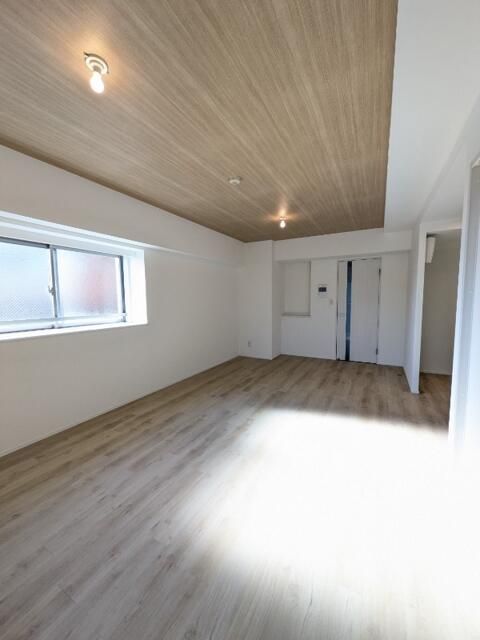 居室・リビング　※別部屋参考写真