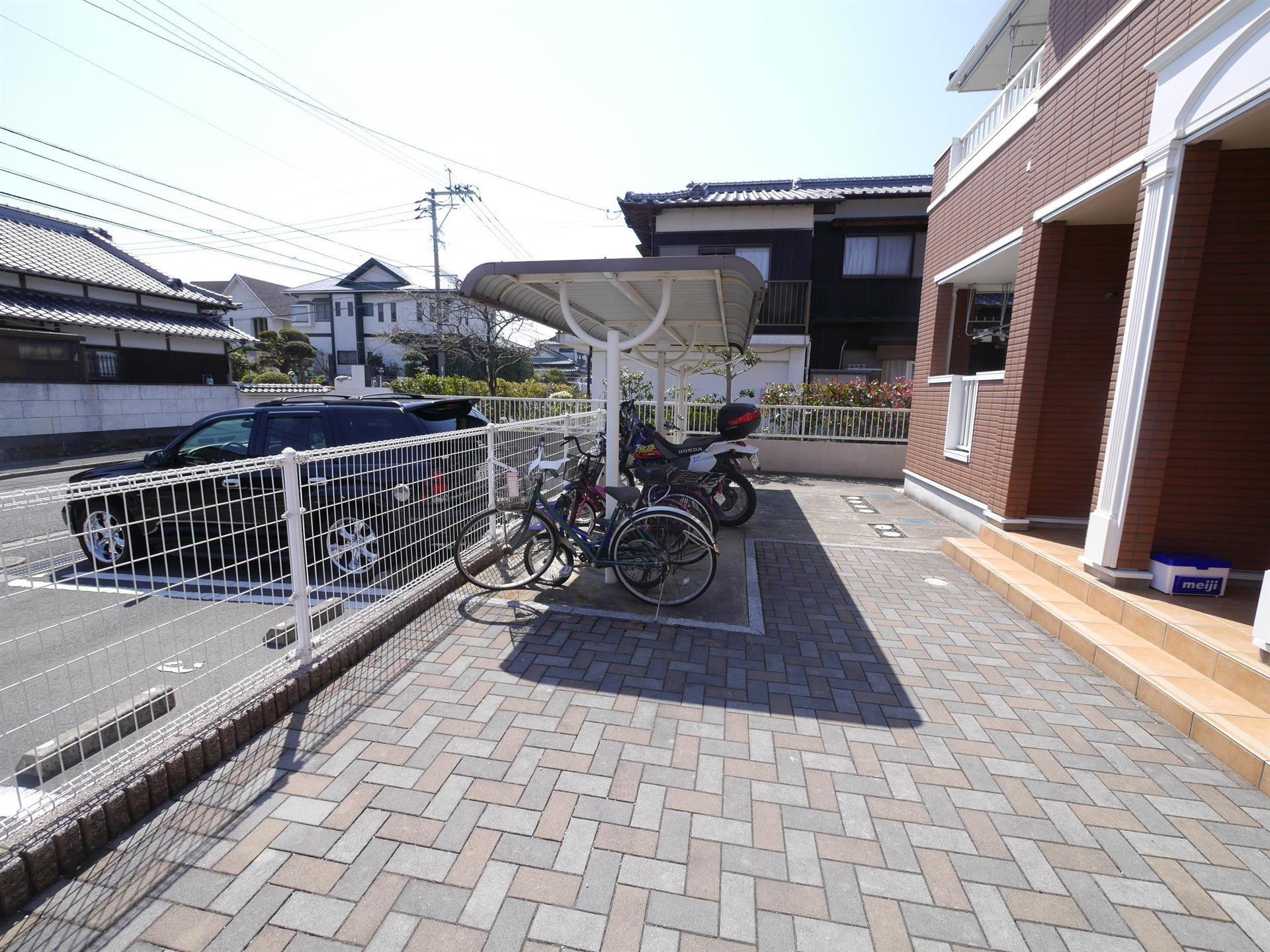 駐車場　イオン