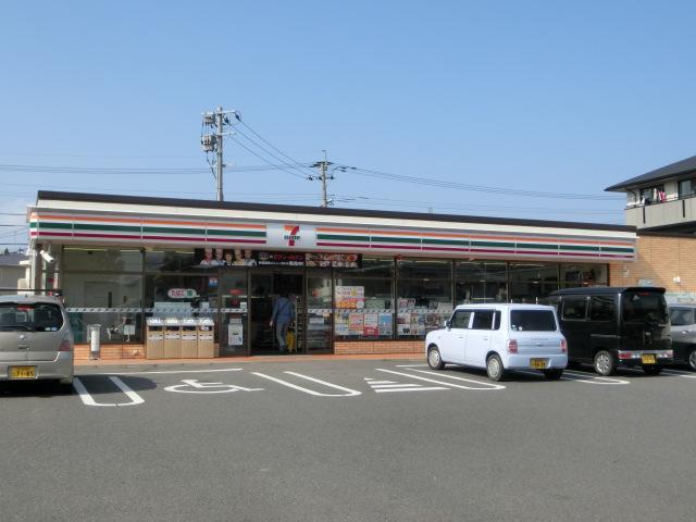 コンビニ　セブンイレブン（コンビニ）まで477m