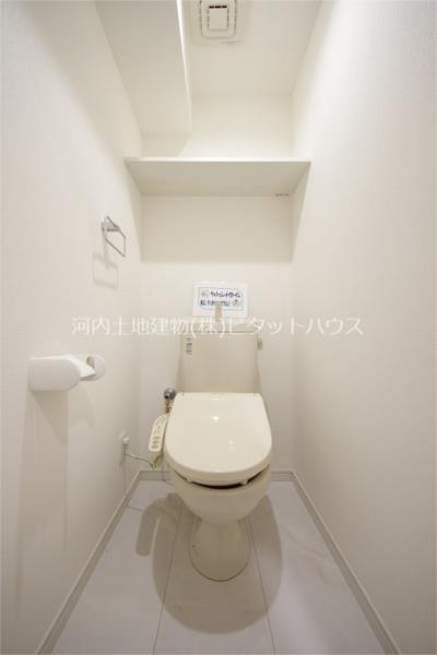 トイレ　トイレ（類似室内）