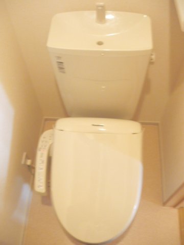 トイレ　コンパクトで使いやすいトイレです