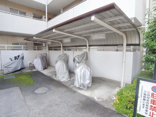 その他共有部分　屋根付き駐輪場