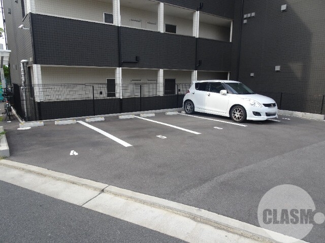 駐車場　敷地内駐車場