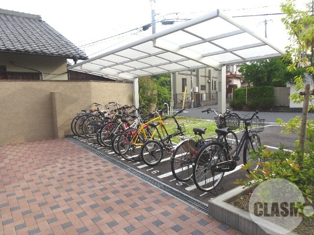 その他共有部分　屋根付き駐輪場
