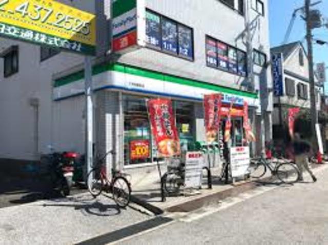 コンビニ　ファミリーマート久米田駅前店（コンビニ）まで187m