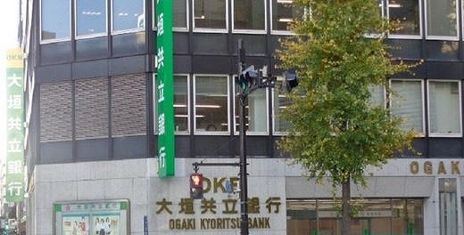銀行　大垣共立銀行東京支店（銀行）まで218m