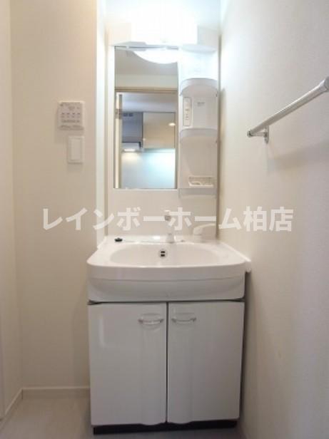 洗面設備　浴室乾燥機があります