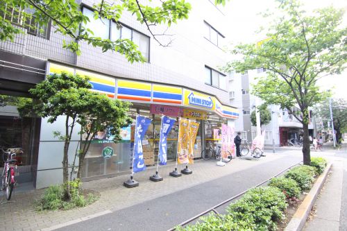 コンビニ　ミニストップ 東葛西５丁目店（コンビニ）まで111m