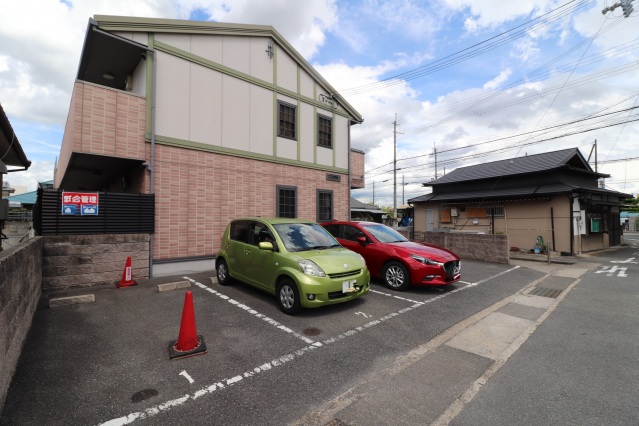 駐車場　駐車場ですぅ