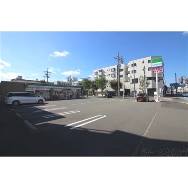 コンビニ　ファミリーマート静岡二番町店（コンビニ）まで300m