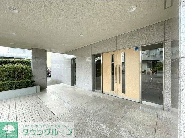 エントランス　部屋探しは株式会社　タウンハウジング　までお気軽にお問合せ…