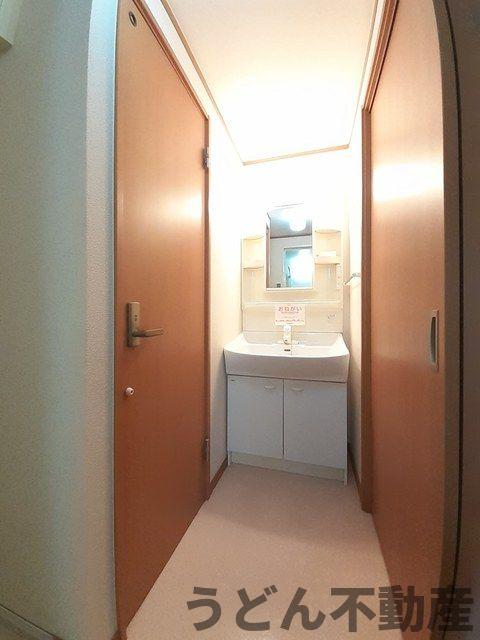 洗面設備　うどん県のお部屋探しはうどん不動産へ うどんちゃんとLINE