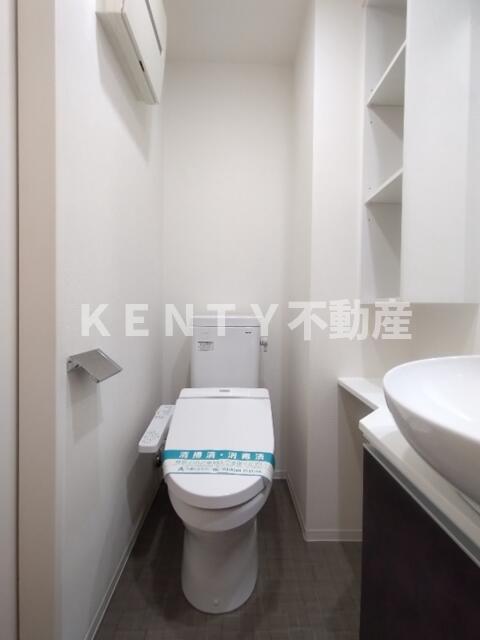 トイレ　コンパクトで使いやすいトイレです
