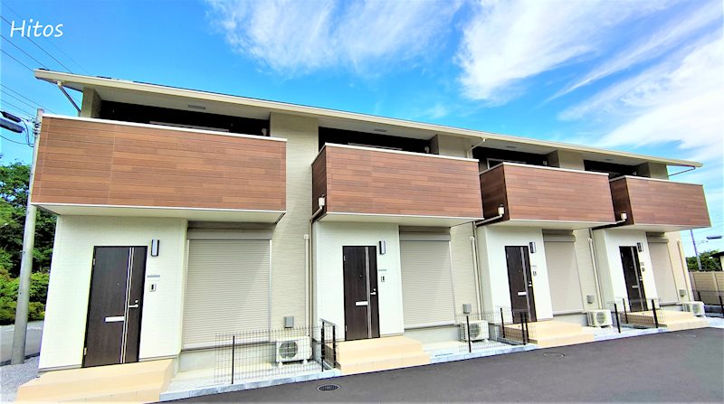 建物外観　1・2階併用メゾネットタイプの物件です。