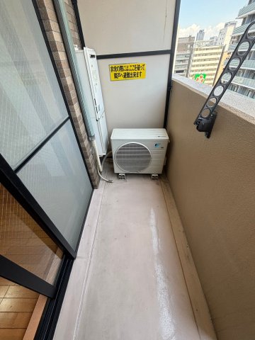 バルコニー　外からの目が気にならないバルコニーで洗濯物が干せます
