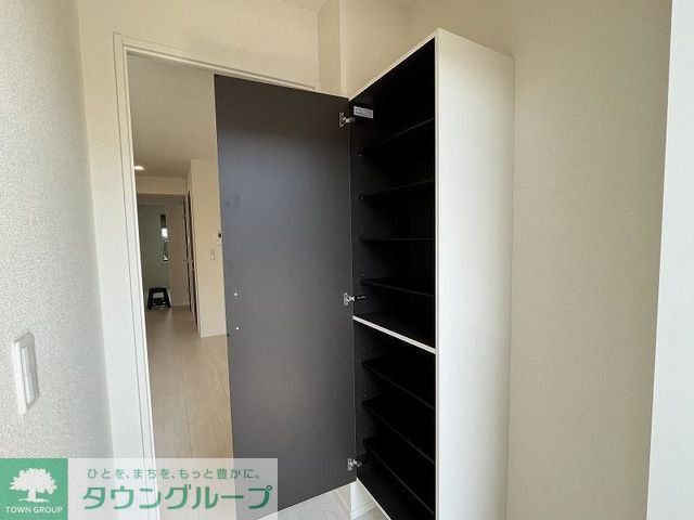 玄関　同施工会社イメージパース