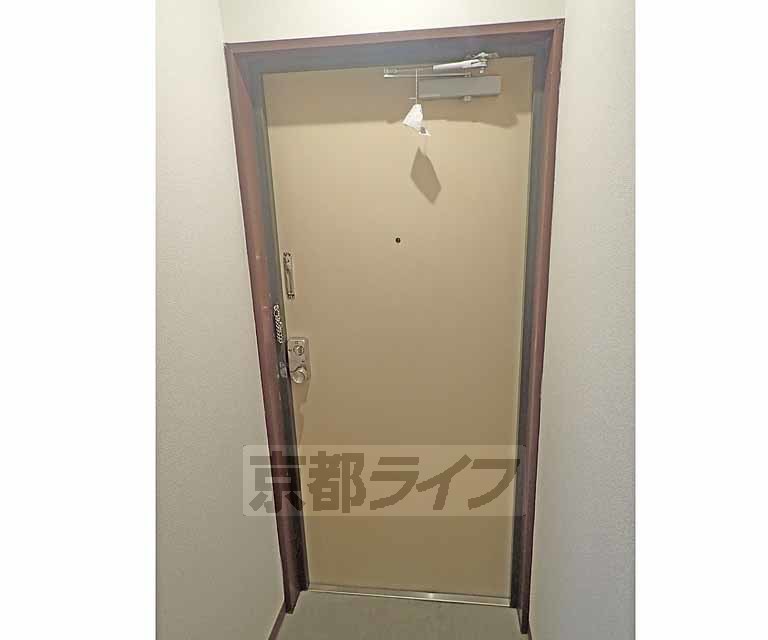 その他設備　しっかりとしたドア。