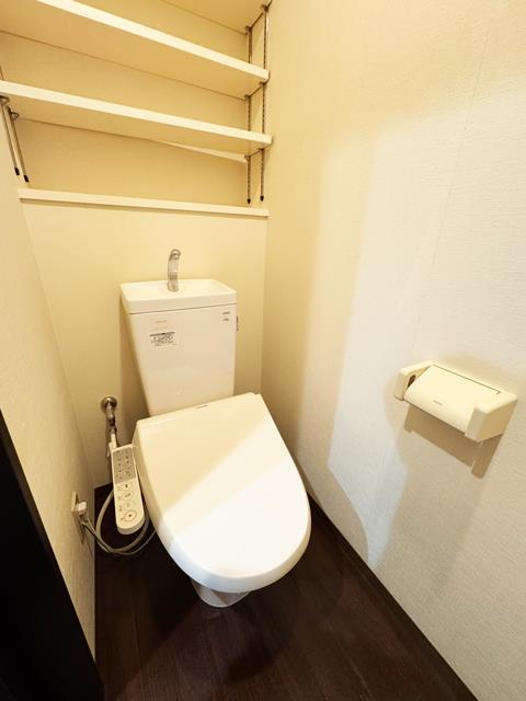 トイレ　嬉しい温水洗浄便座♪