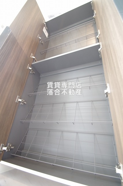 収納　シューズボックス