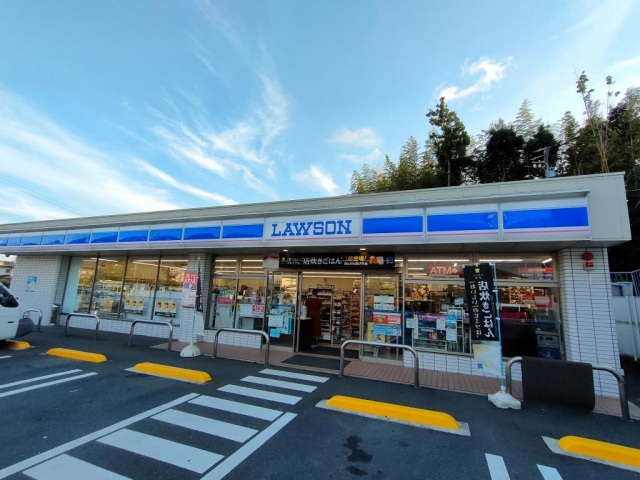 コンビニ　ローソン浜松富塚店（コンビニ）まで483m