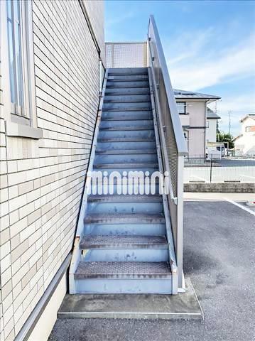 エントランス　階段