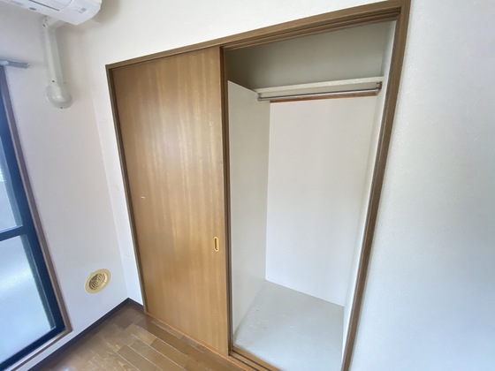 収納　※別部屋の写真です