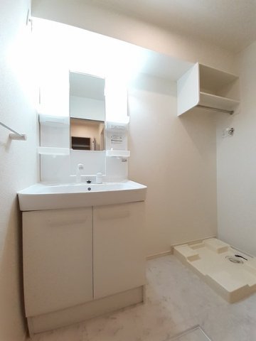洗面設備　忙しい朝には欠かせない洗面所です
