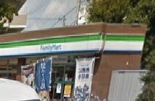 コンビニ　ファミリーマート瀬谷中央店（コンビニ）まで609m