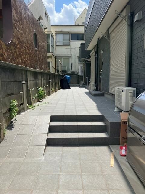 エントランス　■室内物干し機