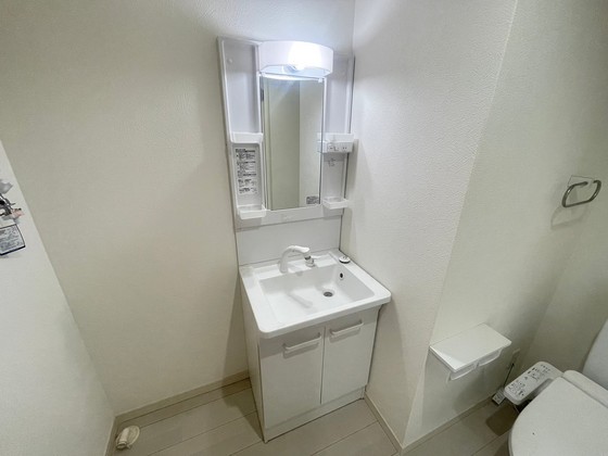 洗面設備　※別部屋の写真です