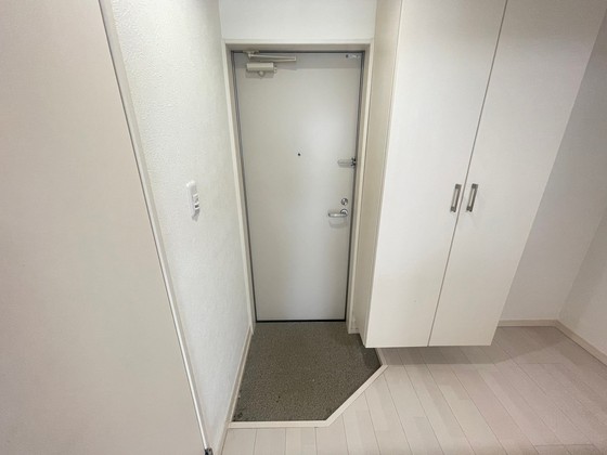 玄関　※別部屋の写真です