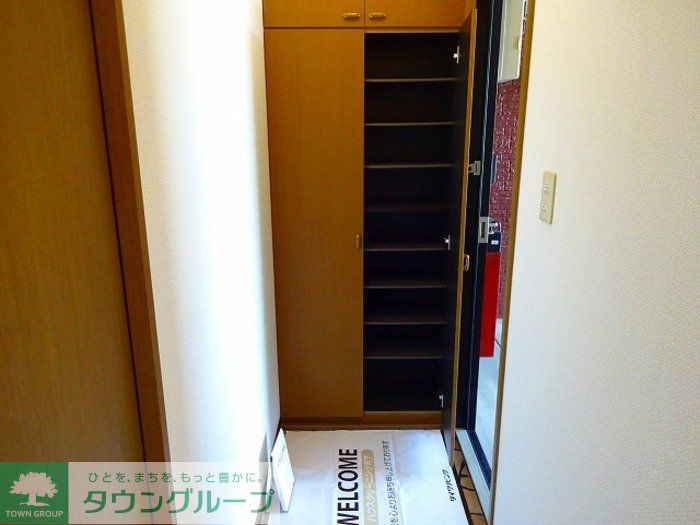 玄関　お問合せはタウンハウジングまで！※現地待合わせ相談可能