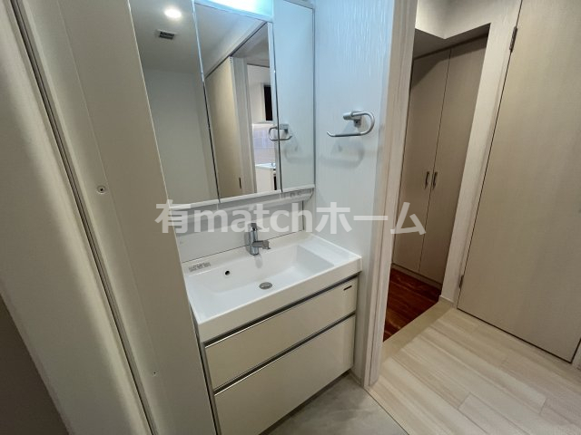 洗面設備　(参考)同マンション同間取り他部屋の写真