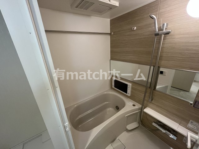 バス・シャワールーム　(参考)同マンション同間取り他部屋の写真