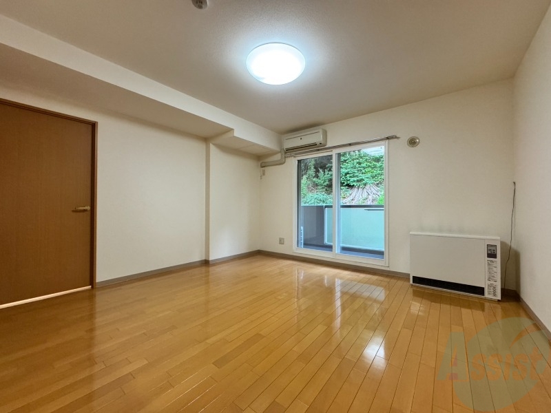 居室・リビング　広くてキレイなお部屋が広がっていて、充実した生活が送れそう。