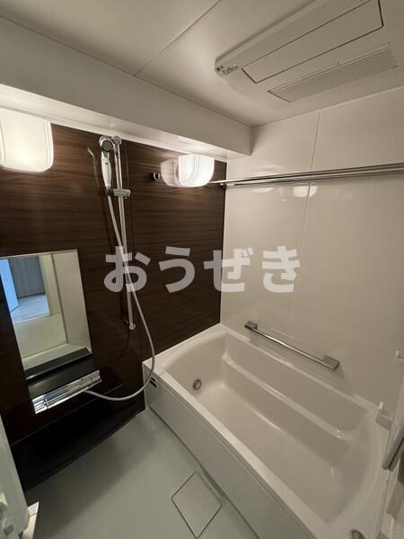 バス・シャワールーム　?