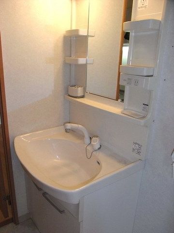 洗面設備　忙しい朝も便利なシャンプードレッサー