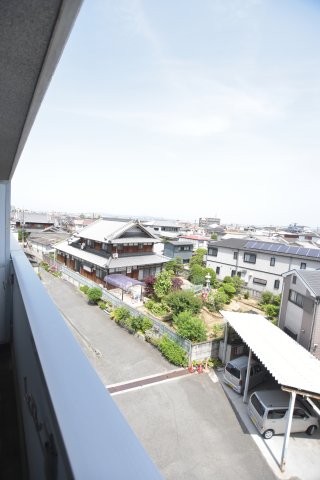 眺望　同物件、別号室の写真です。