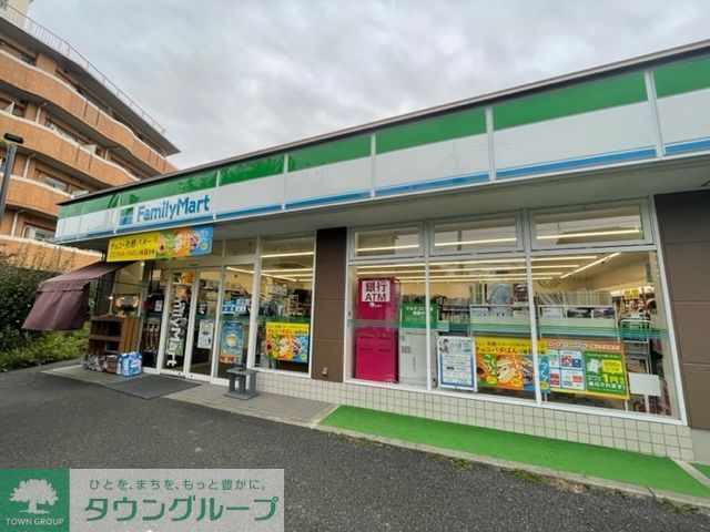 コンビニ　ファミリーマート玉川３丁目（コンビニ）まで1000m