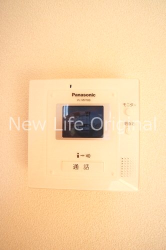 セキュリティ　室内から来訪者を確認できるTVモニターホン付で安心です☆