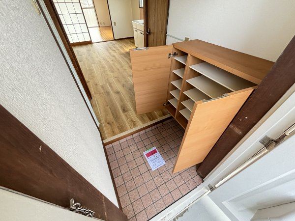 玄関　シューズボックス付き