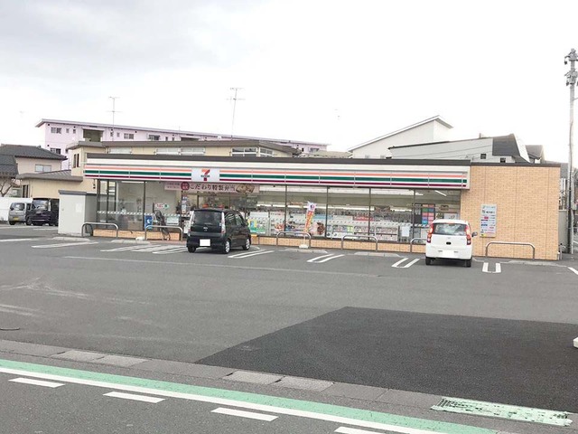 コンビニ　セブンイレブン郡山芳賀1丁目店（コンビニ）まで439m